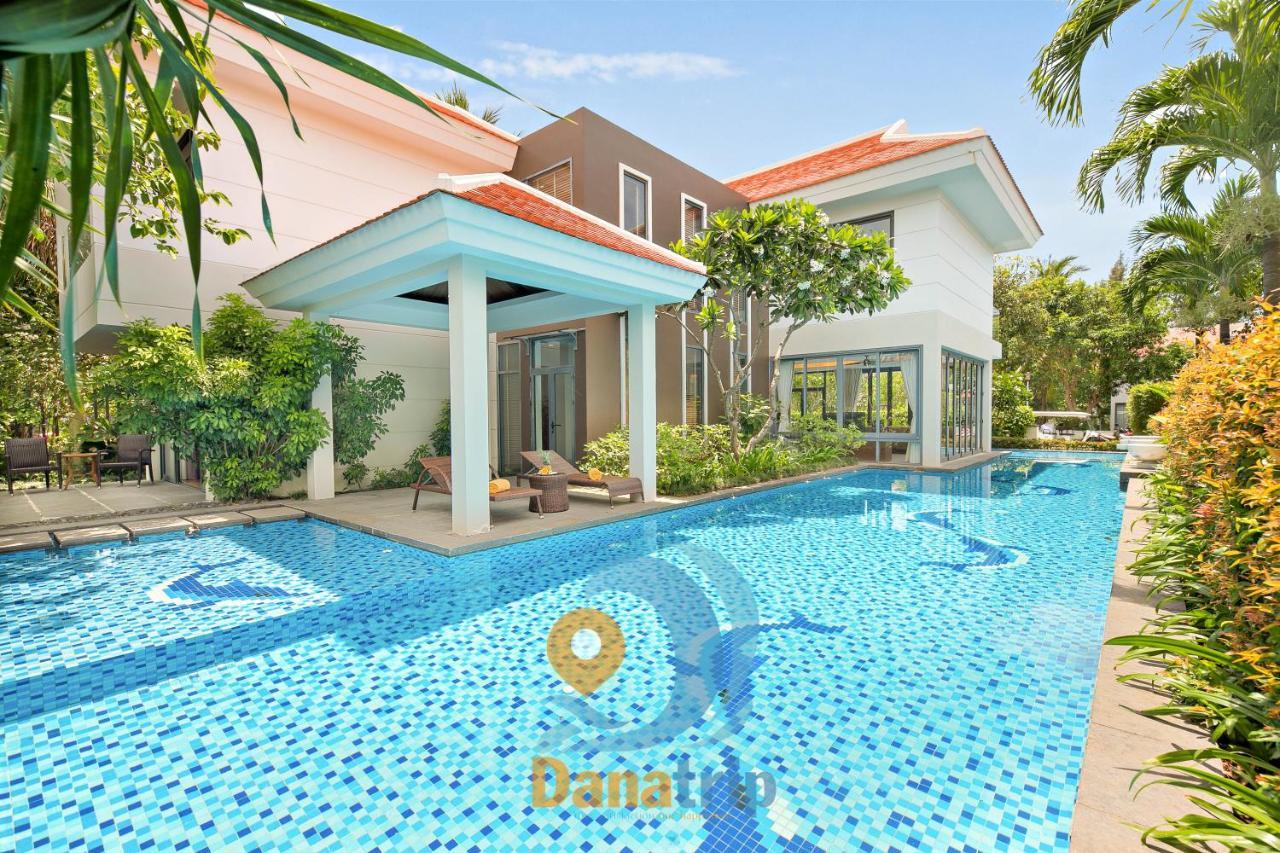 Deluxe Ocean Villa Along The Beach Da Nang Bagian luar foto