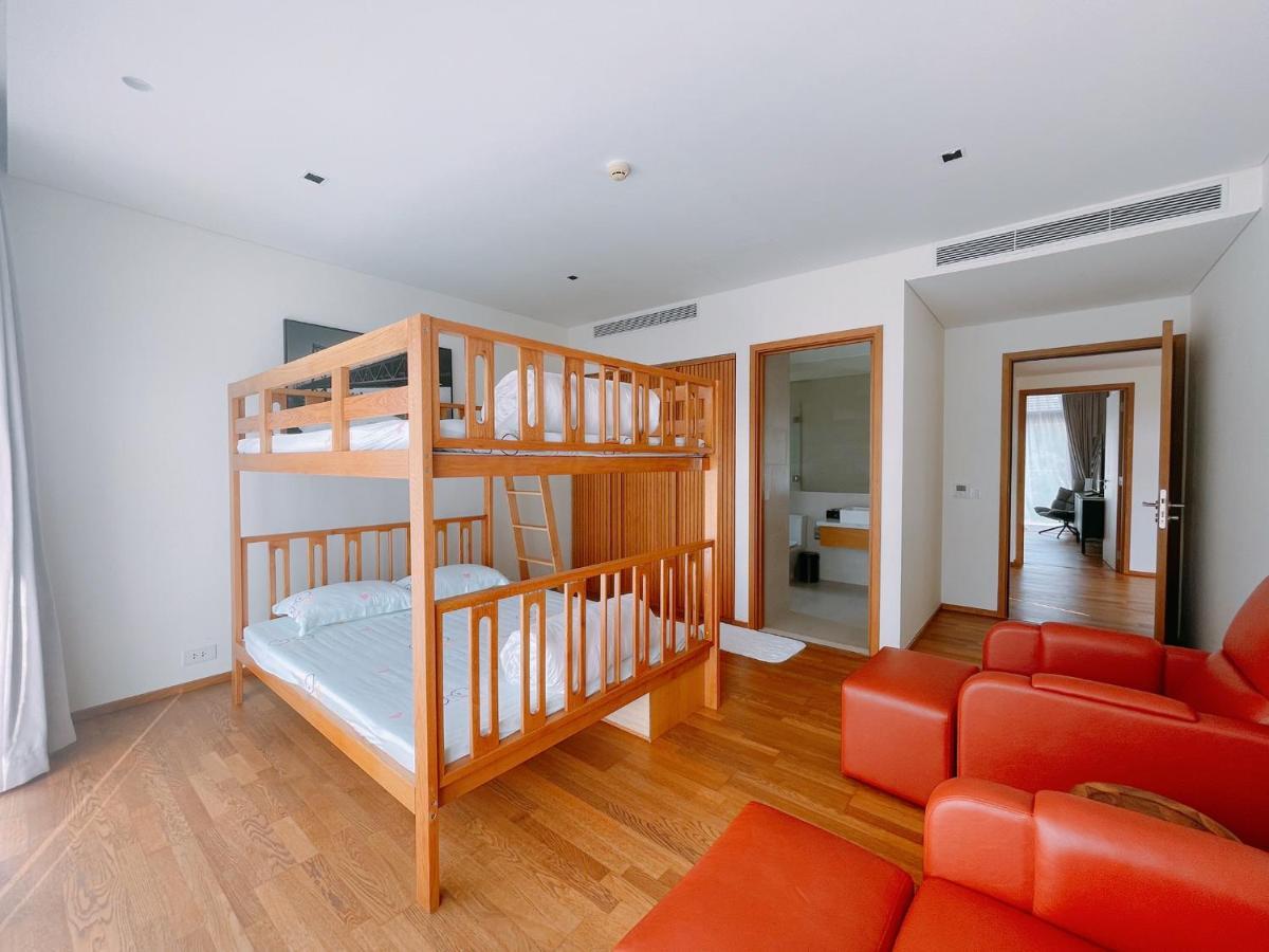 Deluxe Ocean Villa Along The Beach Da Nang Bagian luar foto