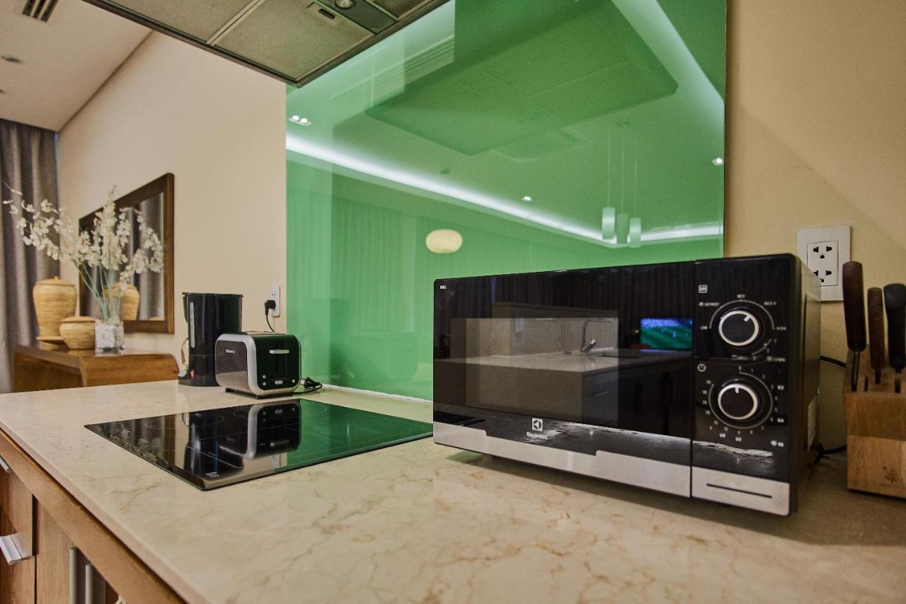 Deluxe Ocean Villa Along The Beach Da Nang Bagian luar foto
