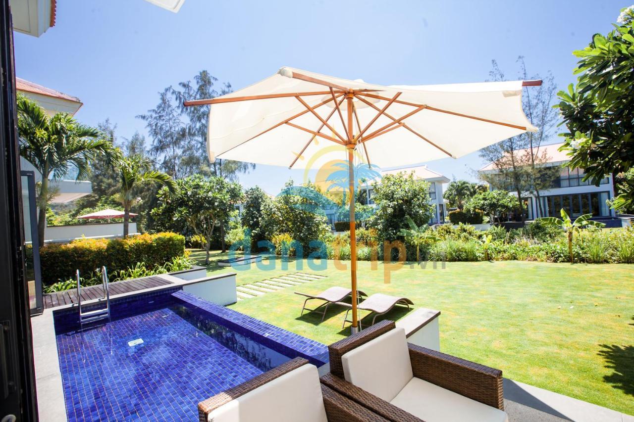 Deluxe Ocean Villa Along The Beach Da Nang Bagian luar foto